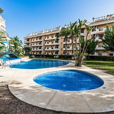 Sea View With Great Location Apartment