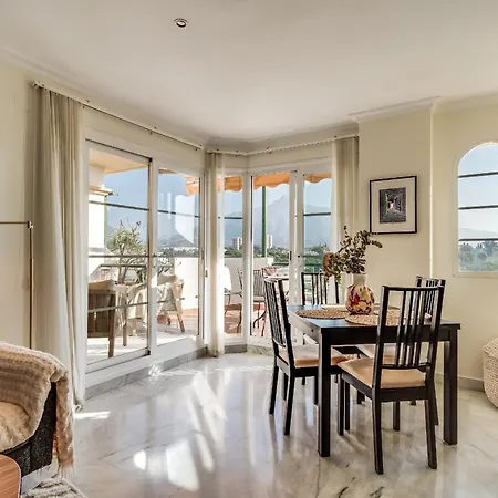 Apartment Sea View With Great Location